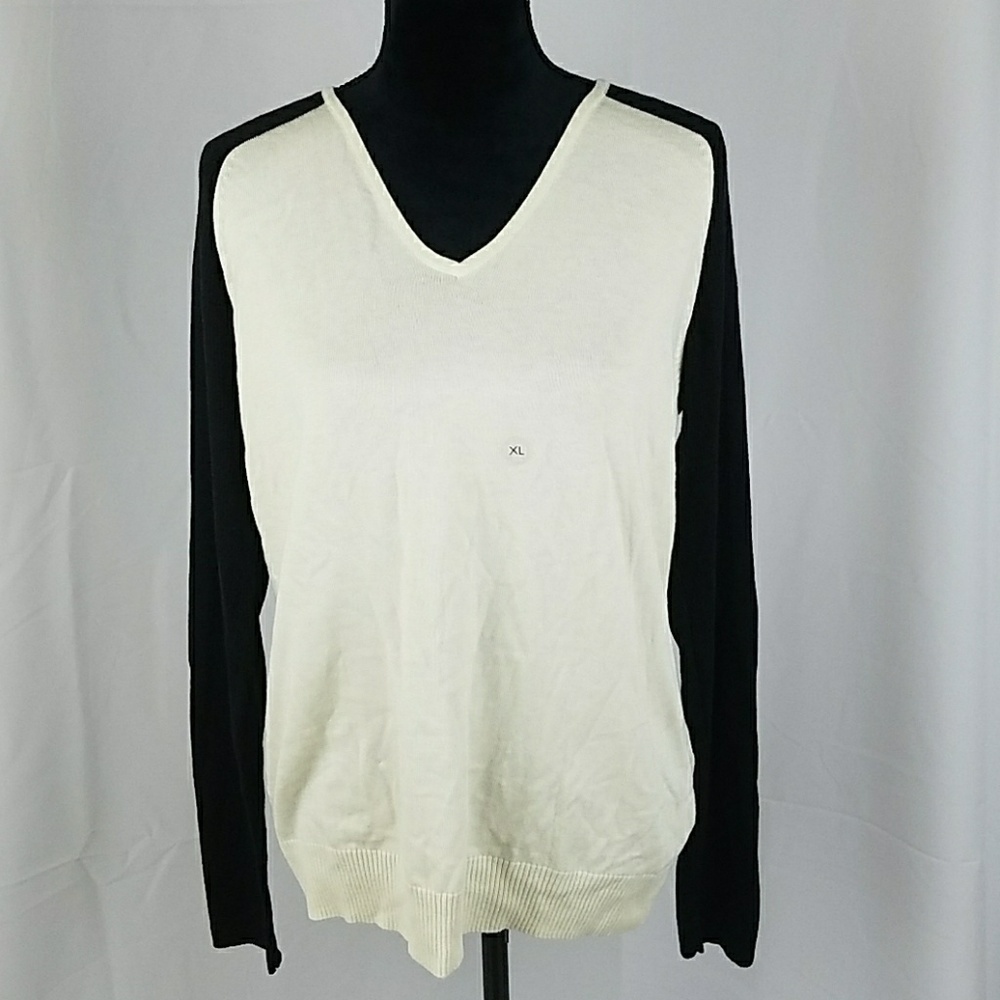 American Living women XL beige‎ sweater long sleeve